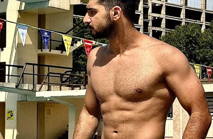 پوریا رسائی مربی شنا